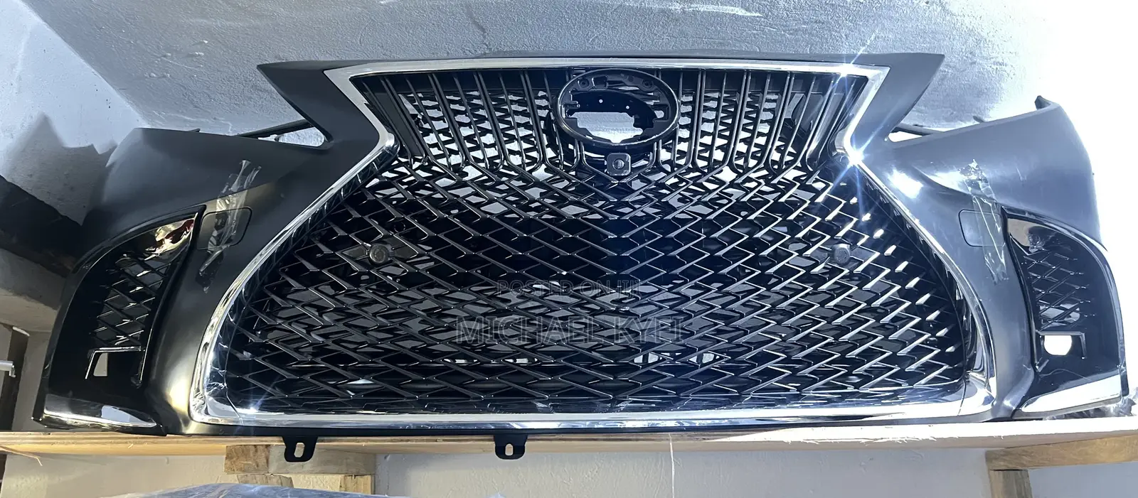 Toyota Corolla 2011 - 2013 Lexus Type Front Bumper