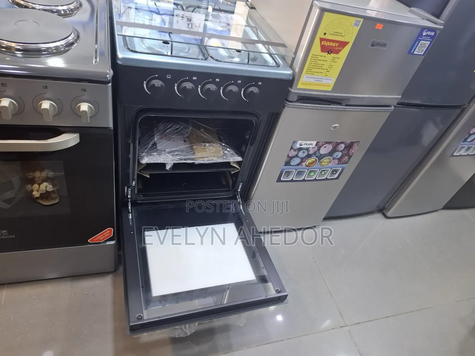 Strong Midea Gas Cooker 50by50 Available With 4 Burners