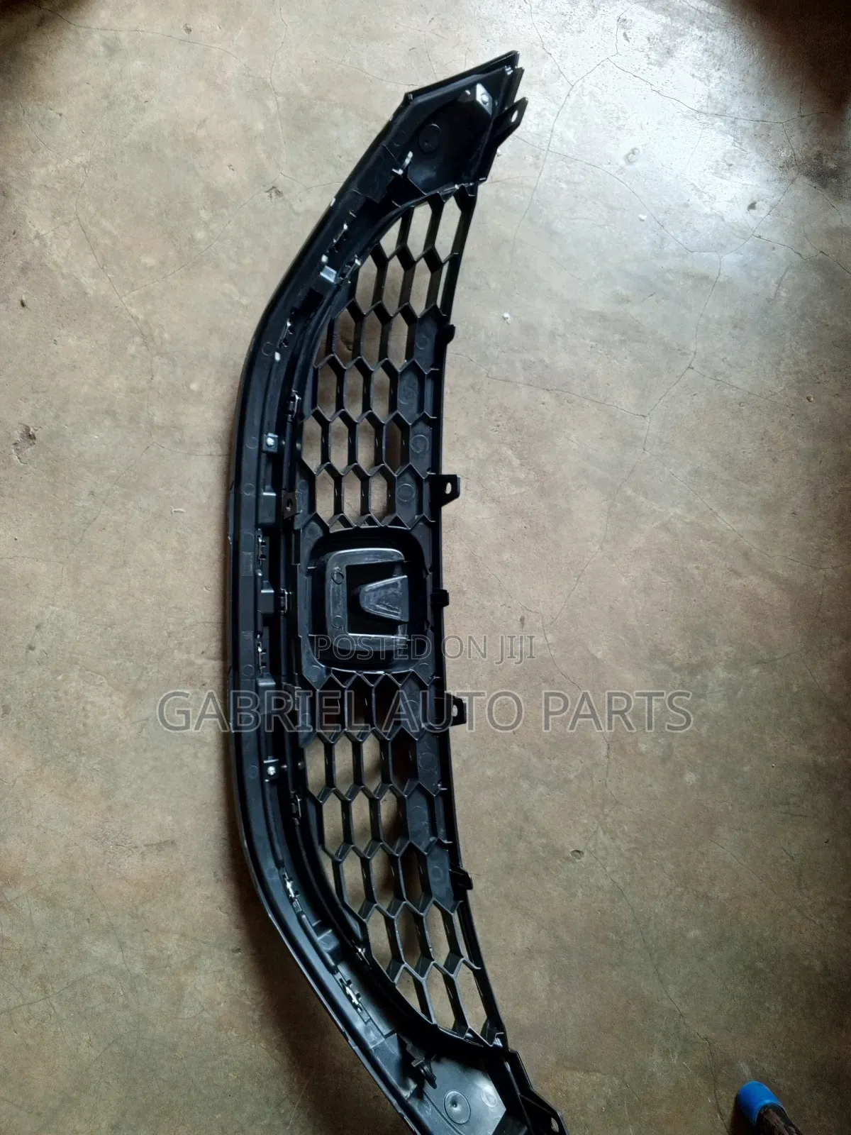 Honda Civic 2013 Top Grill