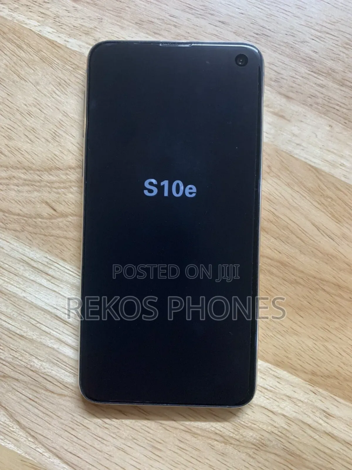 New Samsung Galaxy S10e 128 GB White