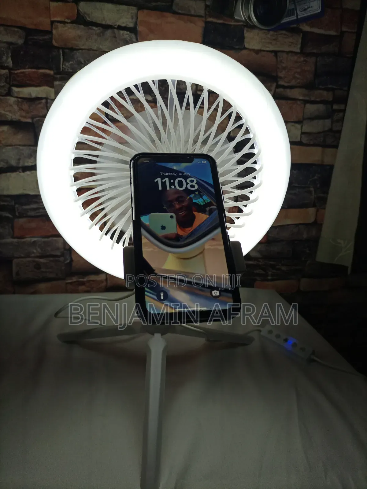 Air Cast Pro Content Making Light