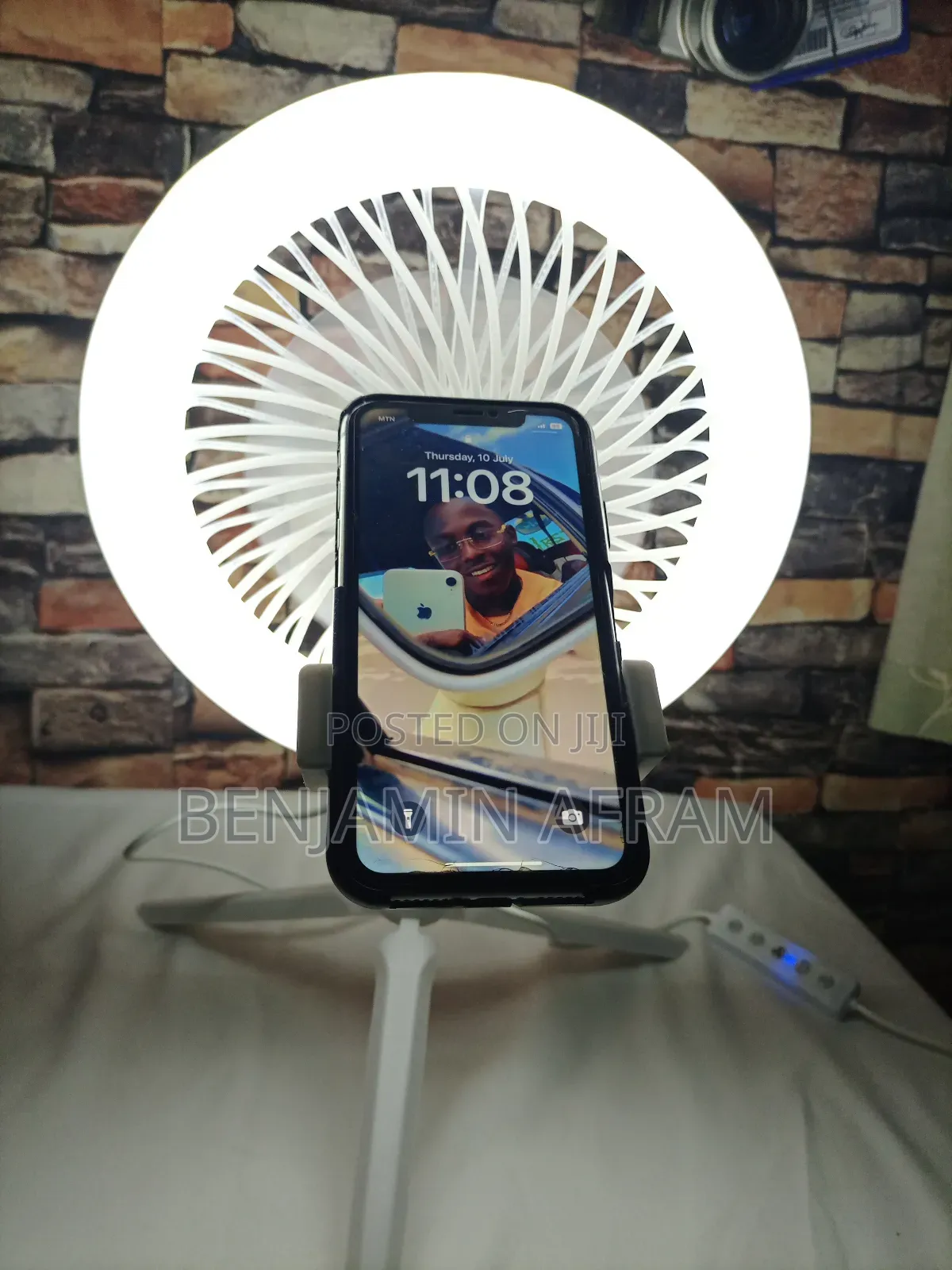 Air Cast Pro Content Making Light
