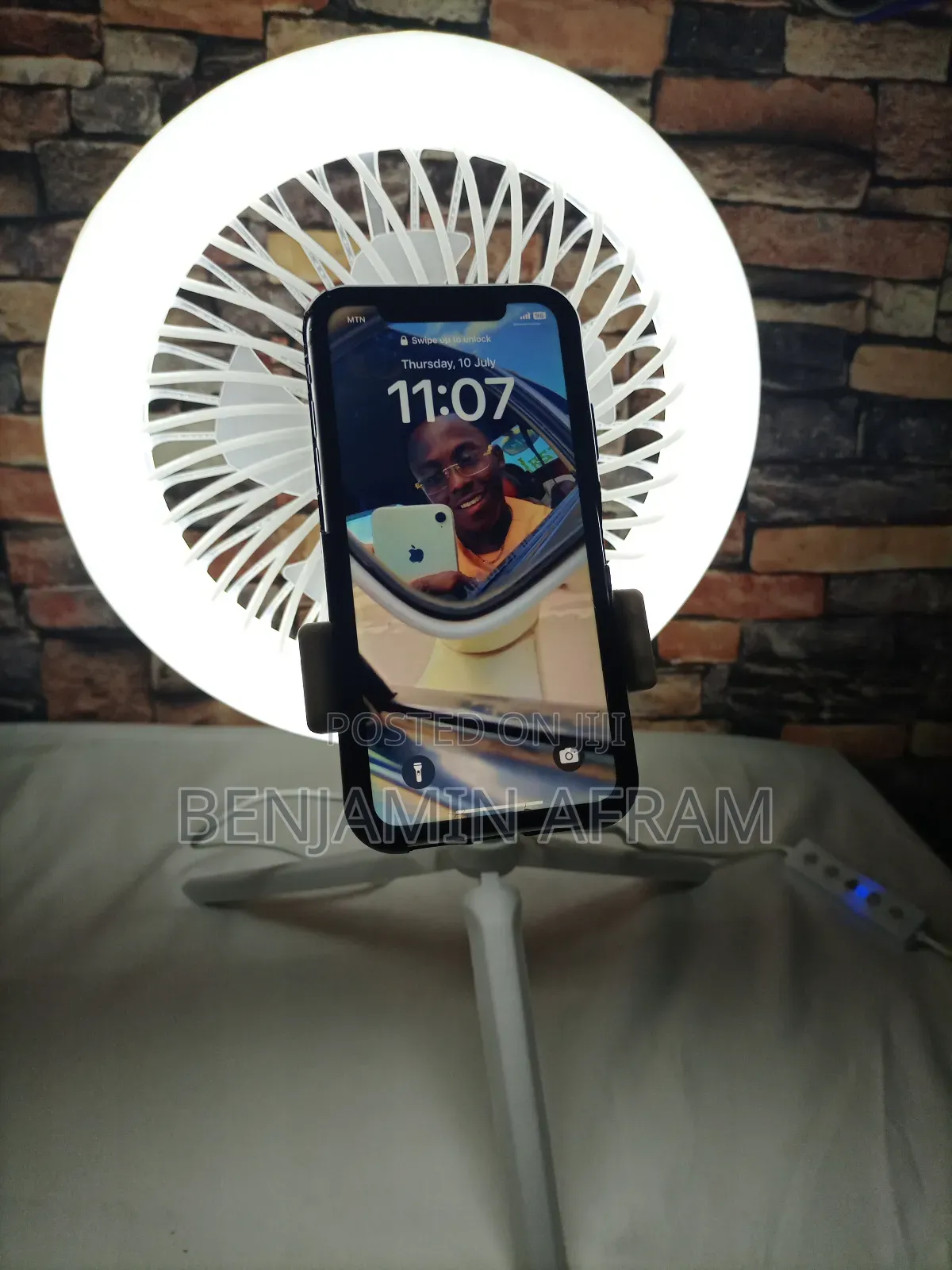 Direct Air Lamp And Tripod