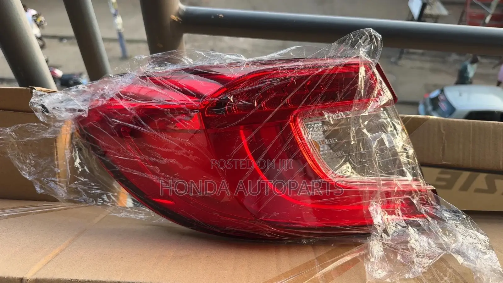 Honda Accord 2018,2019,2020,2021 Tail Light.