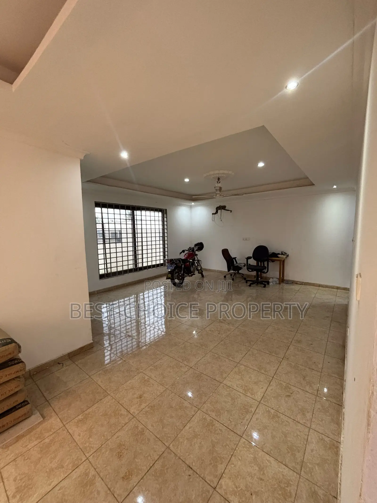 3bdrm Apartment in Adenta, Housing Down for rent