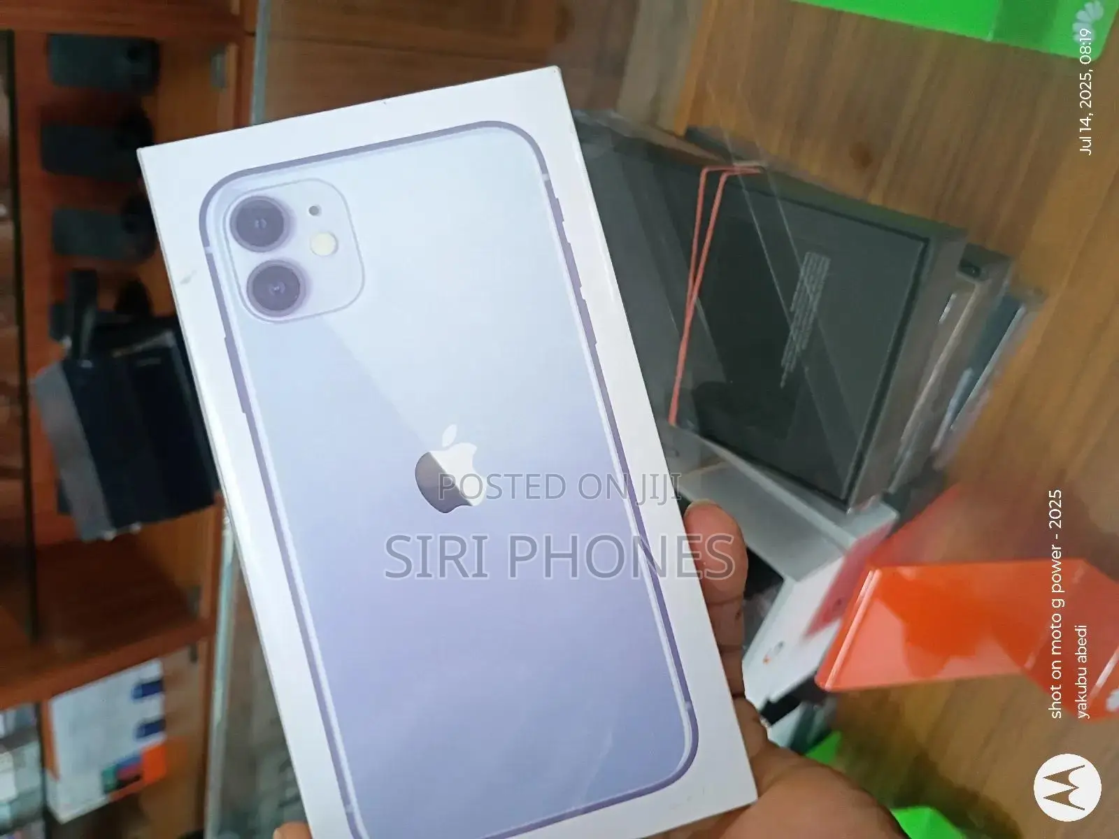 New Apple iPhone 11 64 GB Purple
