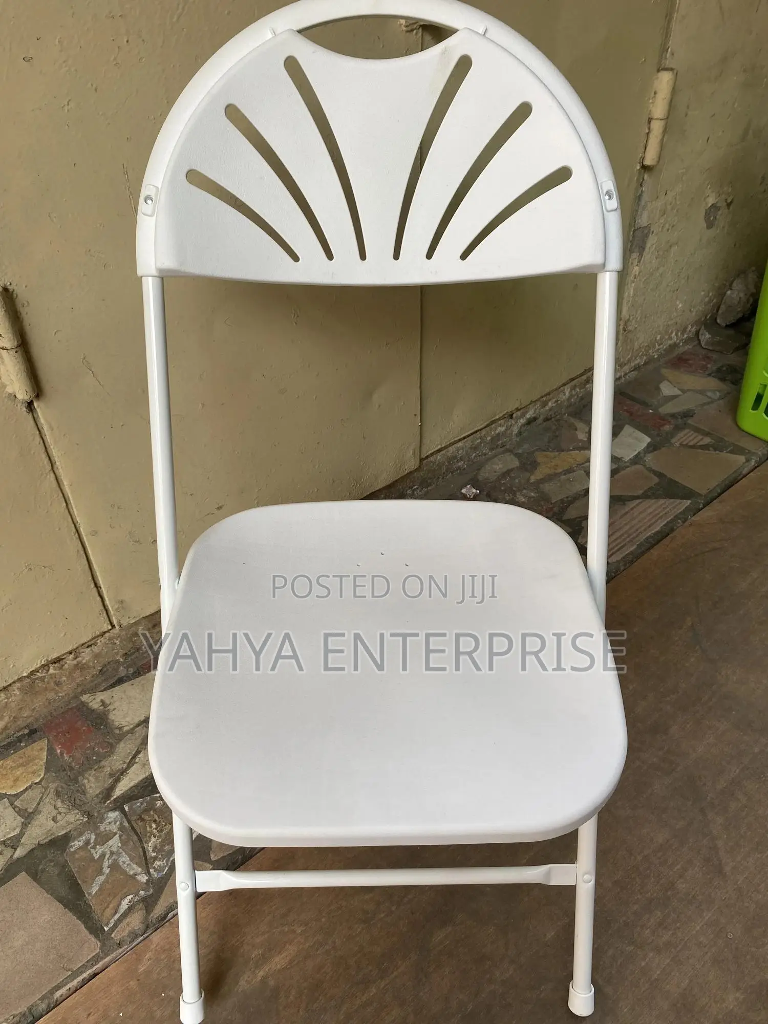 Fun Back Chair