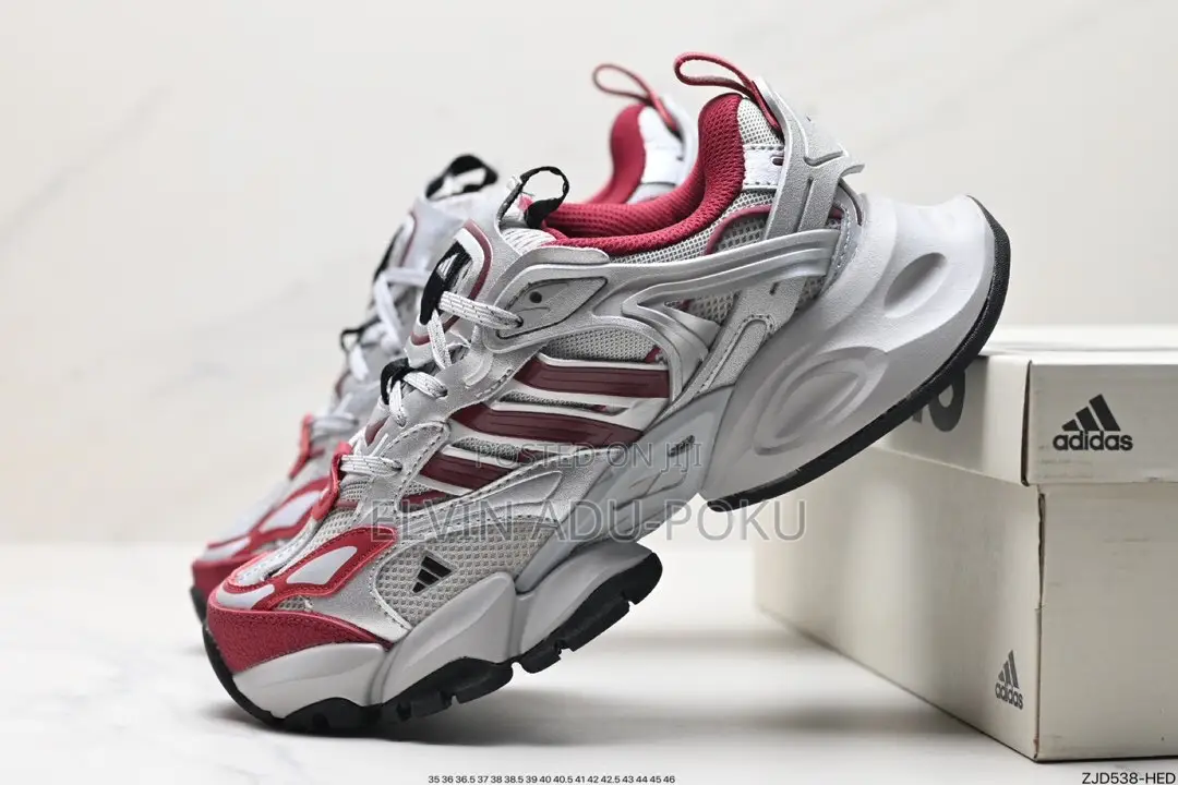 Adidas Brand Runner Deluxe Comes In Different Colours, Swipe >>>