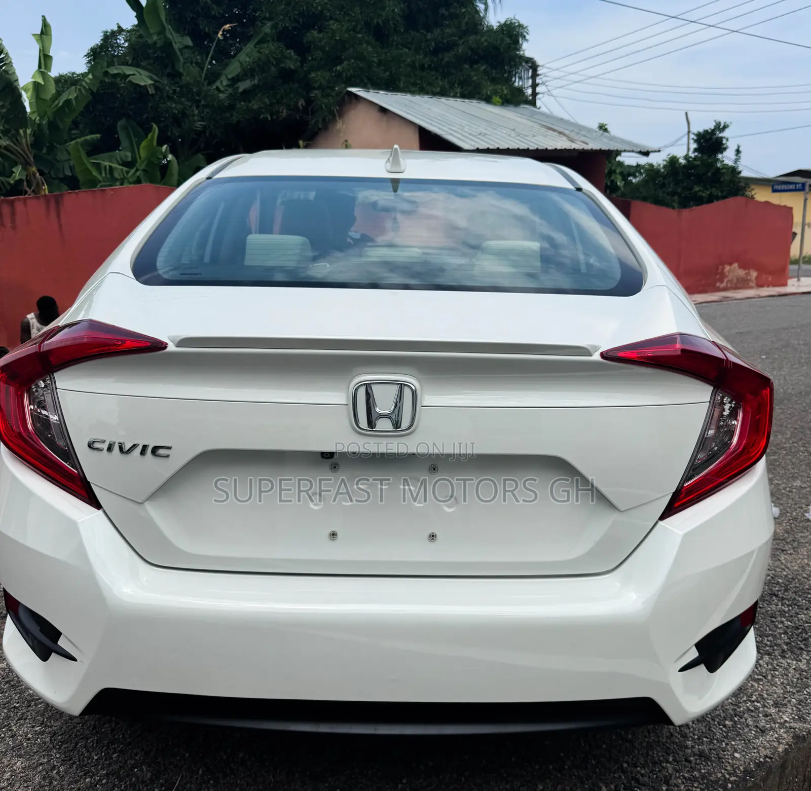 Honda Civic Touring 4dr Sedan (1.5L 4cyl) 2017 White