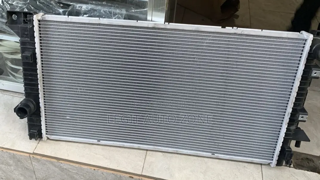 Ford F150, 2009,2010,2012,2013,2014,2015, Radiator Tank