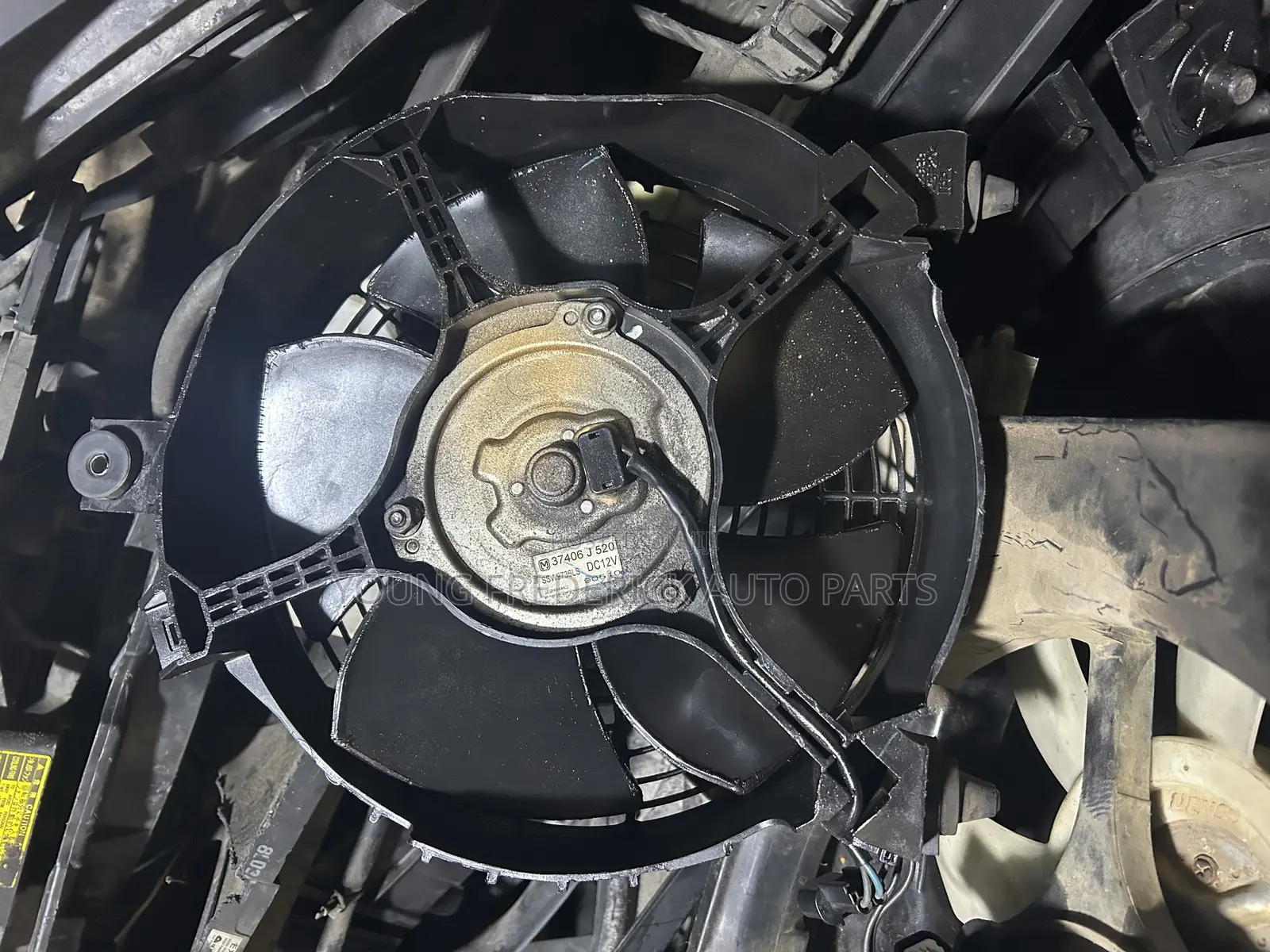 Mitsubishi L200 Vodafone a/C Fan