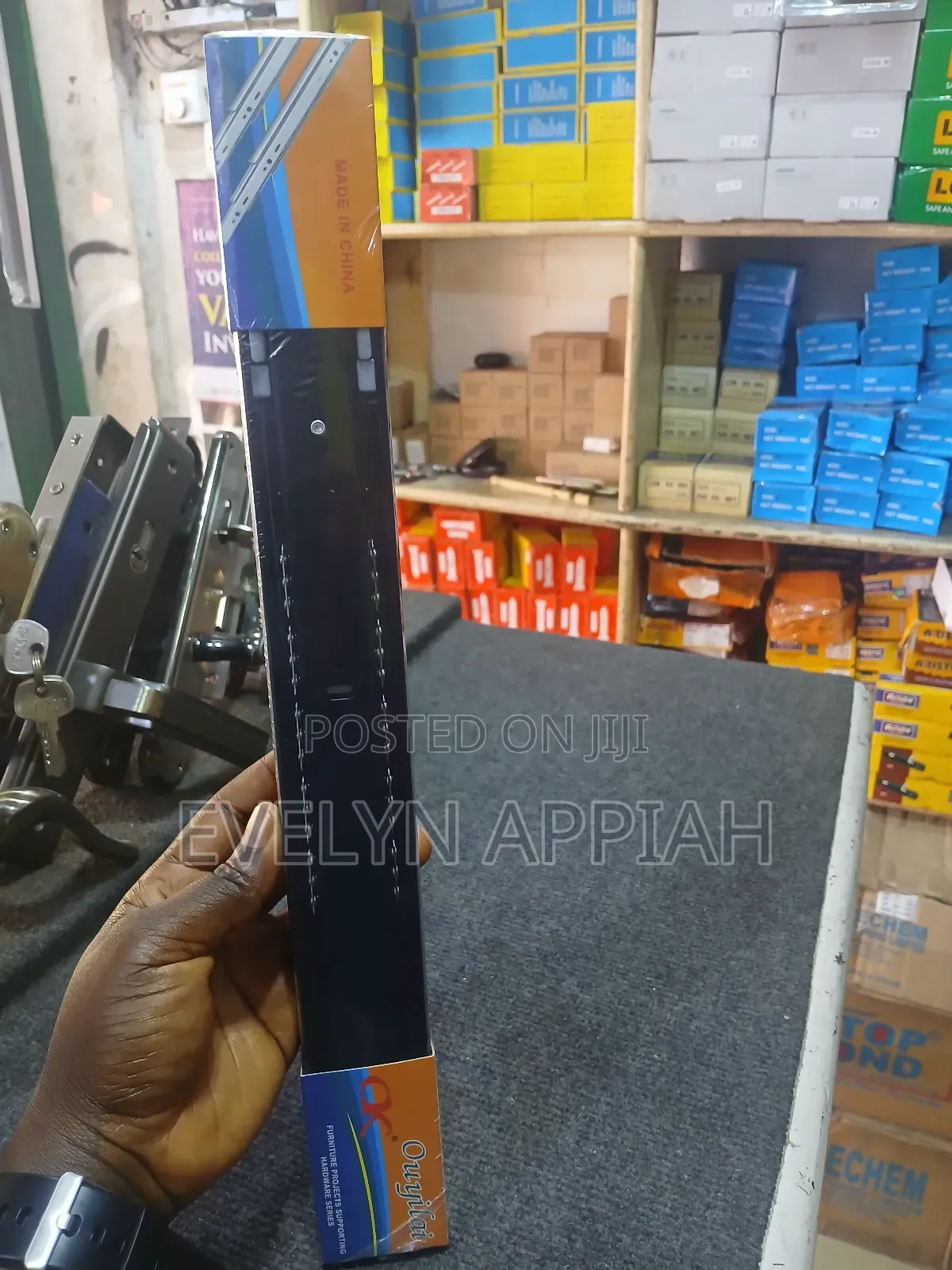 16" Soft Close Drawer Rail
