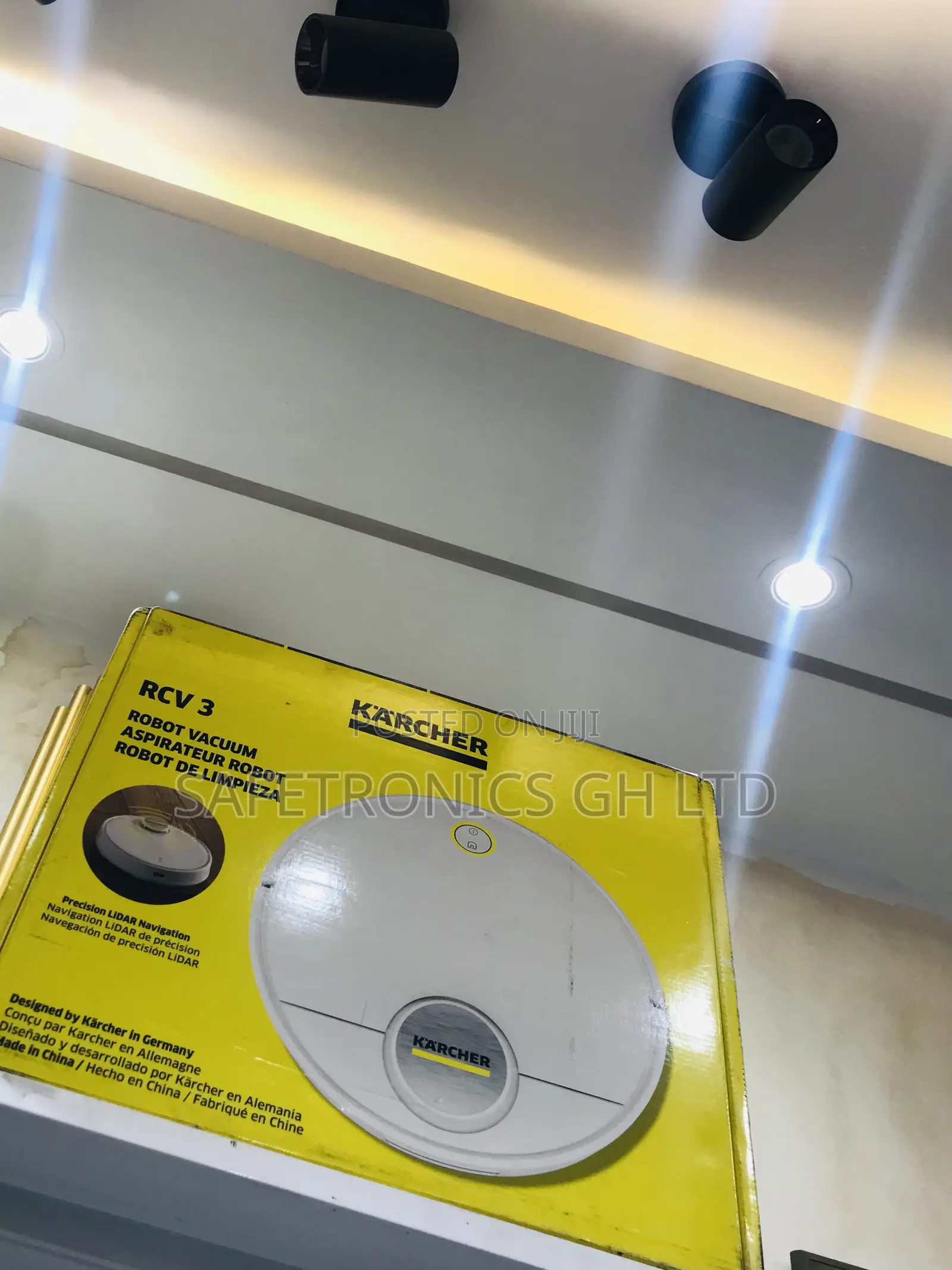 Karcher Home-Clean Robot RCV 3 White Vacuum Cleaner