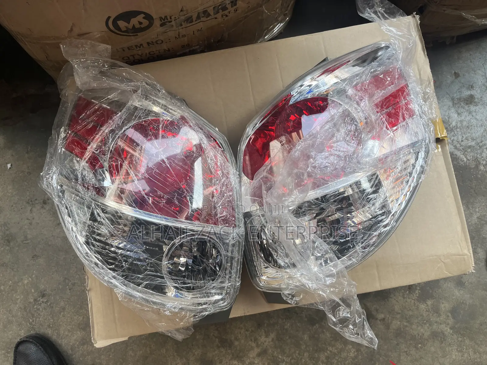 Toyota Matrix 2005 Tail Light