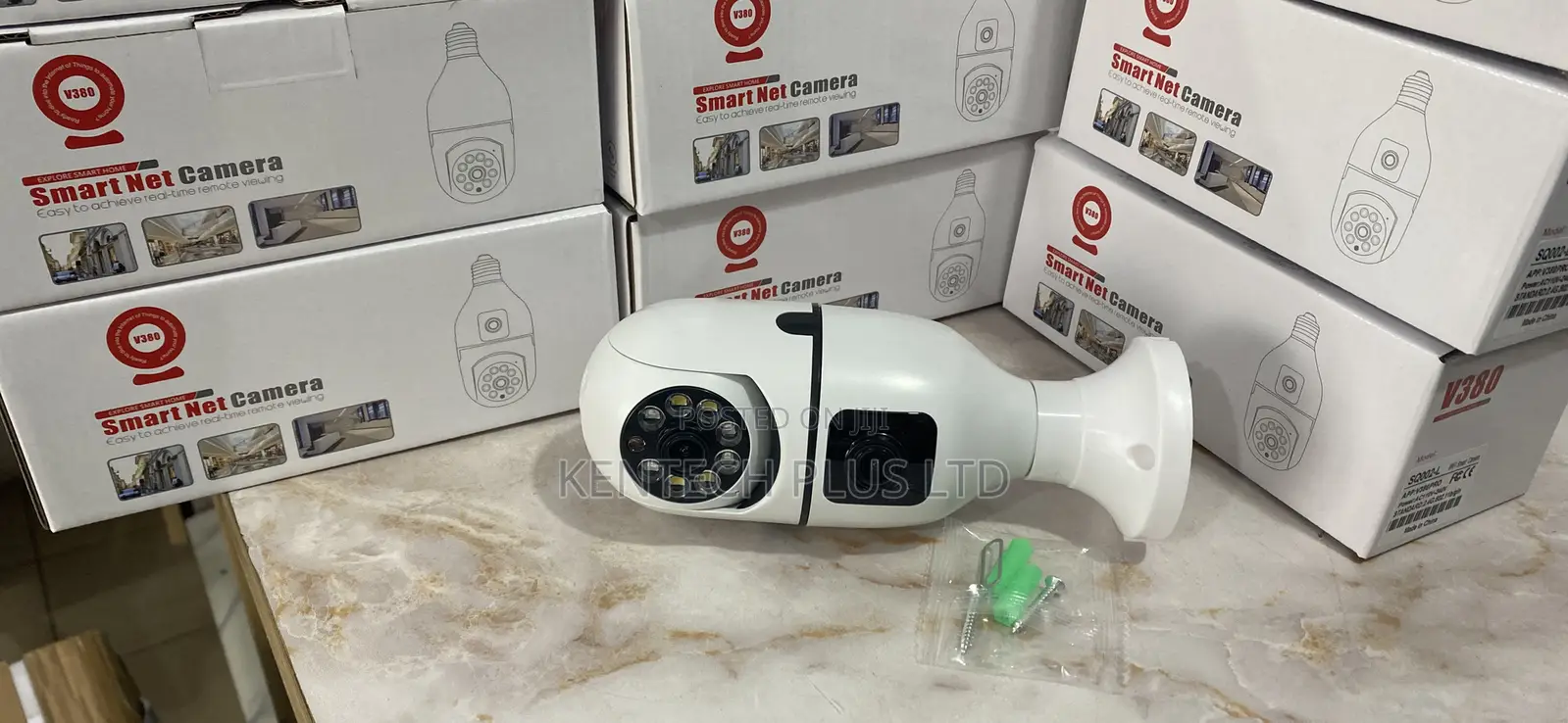 Smart Dual Lens PTZ Bulb Wi-Fi Camera