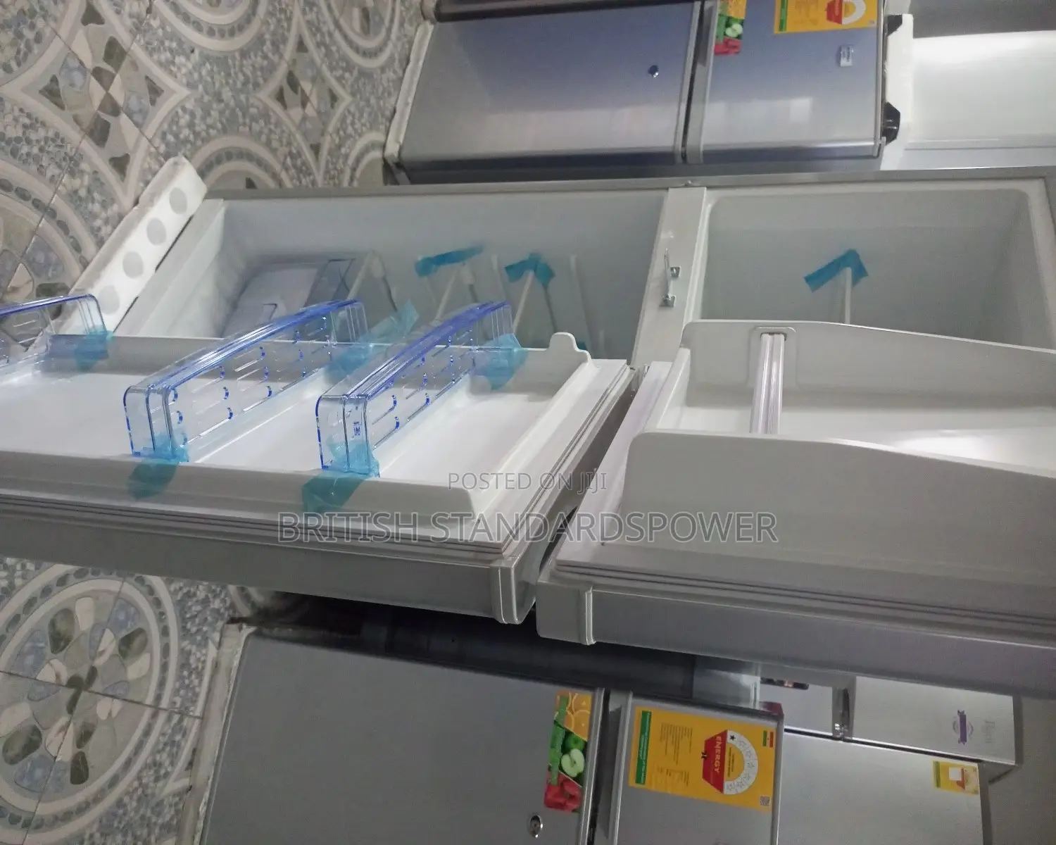 Efficient Top Freezer Westpool 4 Shelves Fridge 138l Fridge