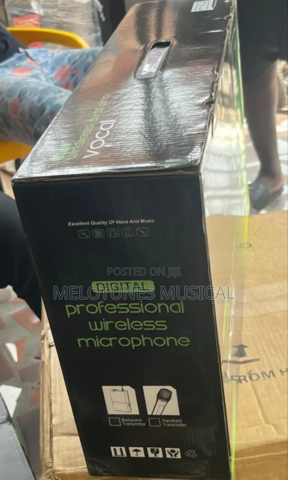 Shure Mx-4100 4-in-1 Professional Wireless Microphone System