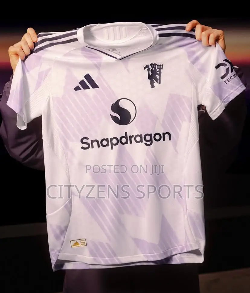 Manchester United 2025/26 Away Kit