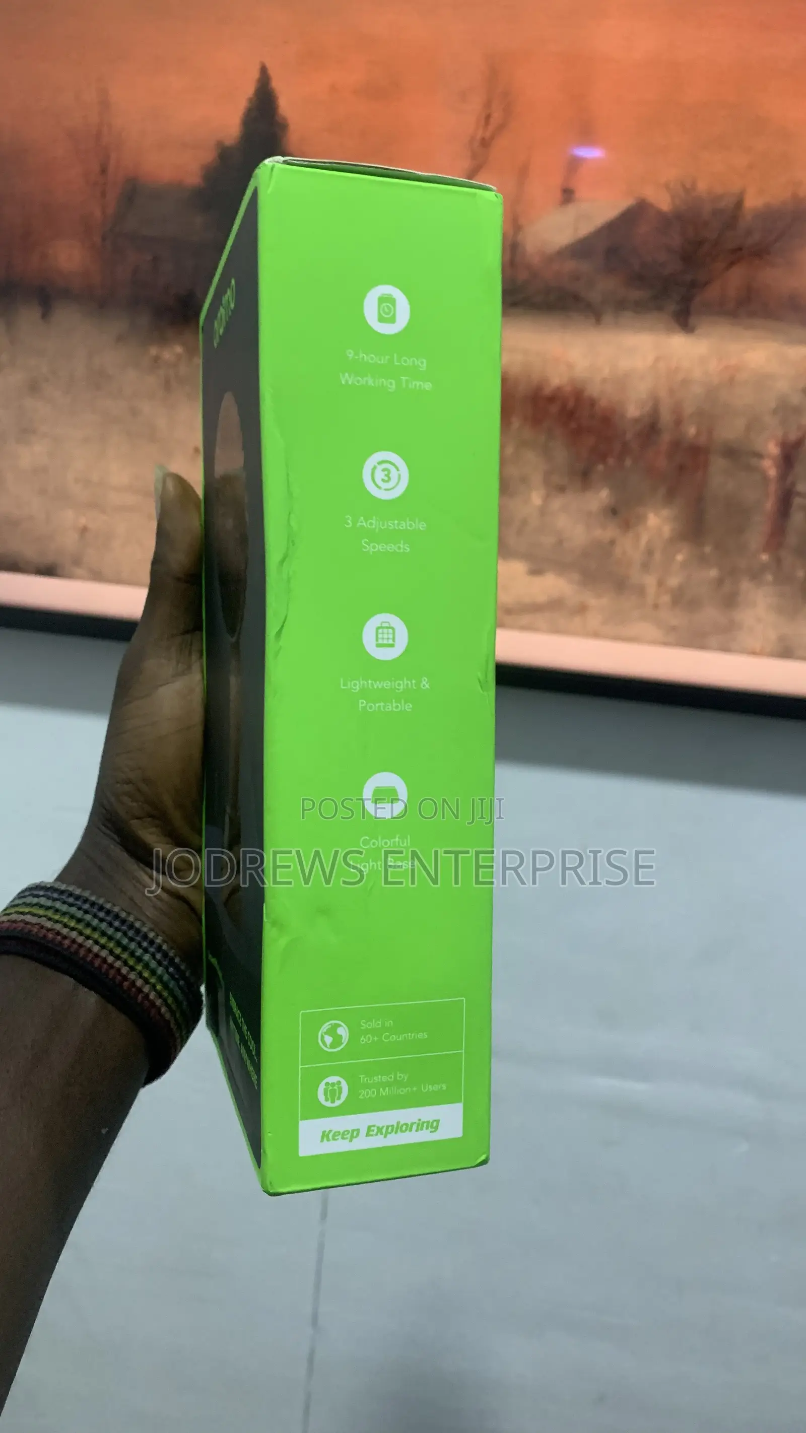 Oraimo Smart Handheld Fan 2 With Light Base