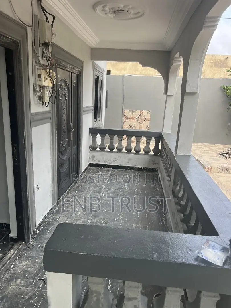 3bdrm House in Pokuase Amanfrom Sda for sale