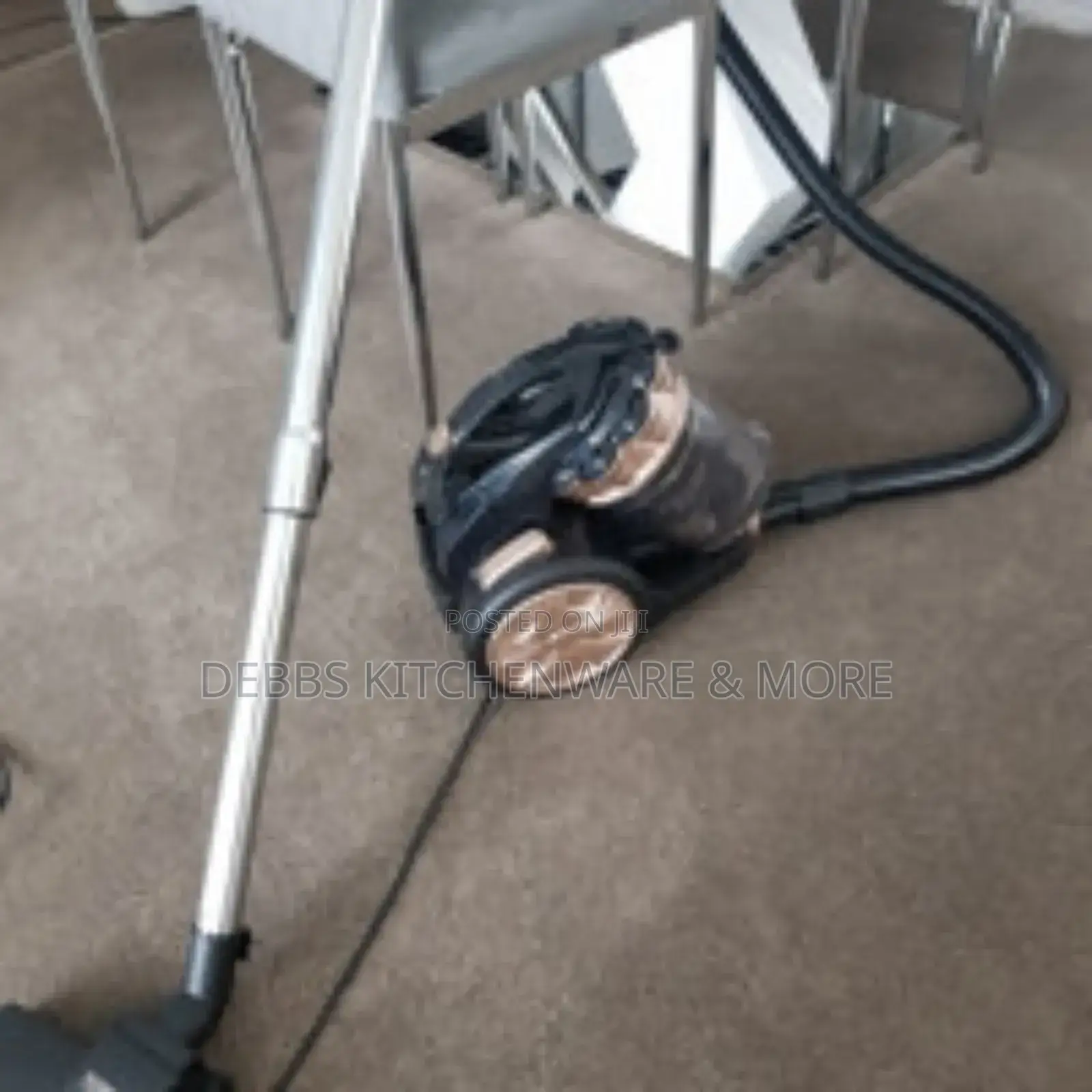 Tower Bagless Cylinder Vacuum Cleaner Uk