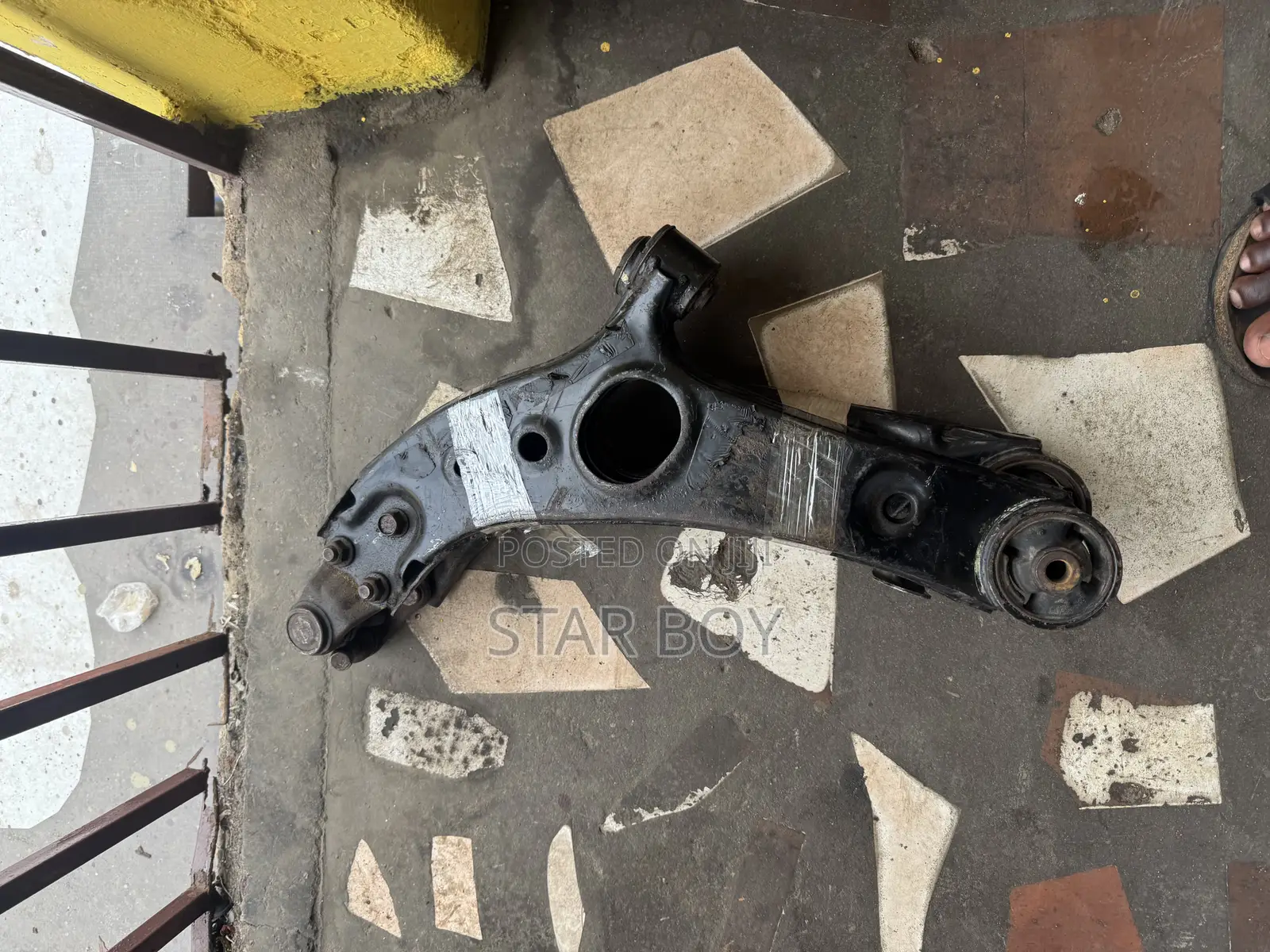 Hyundai Santa Fe :2014 to 2017 Front Lower Arm