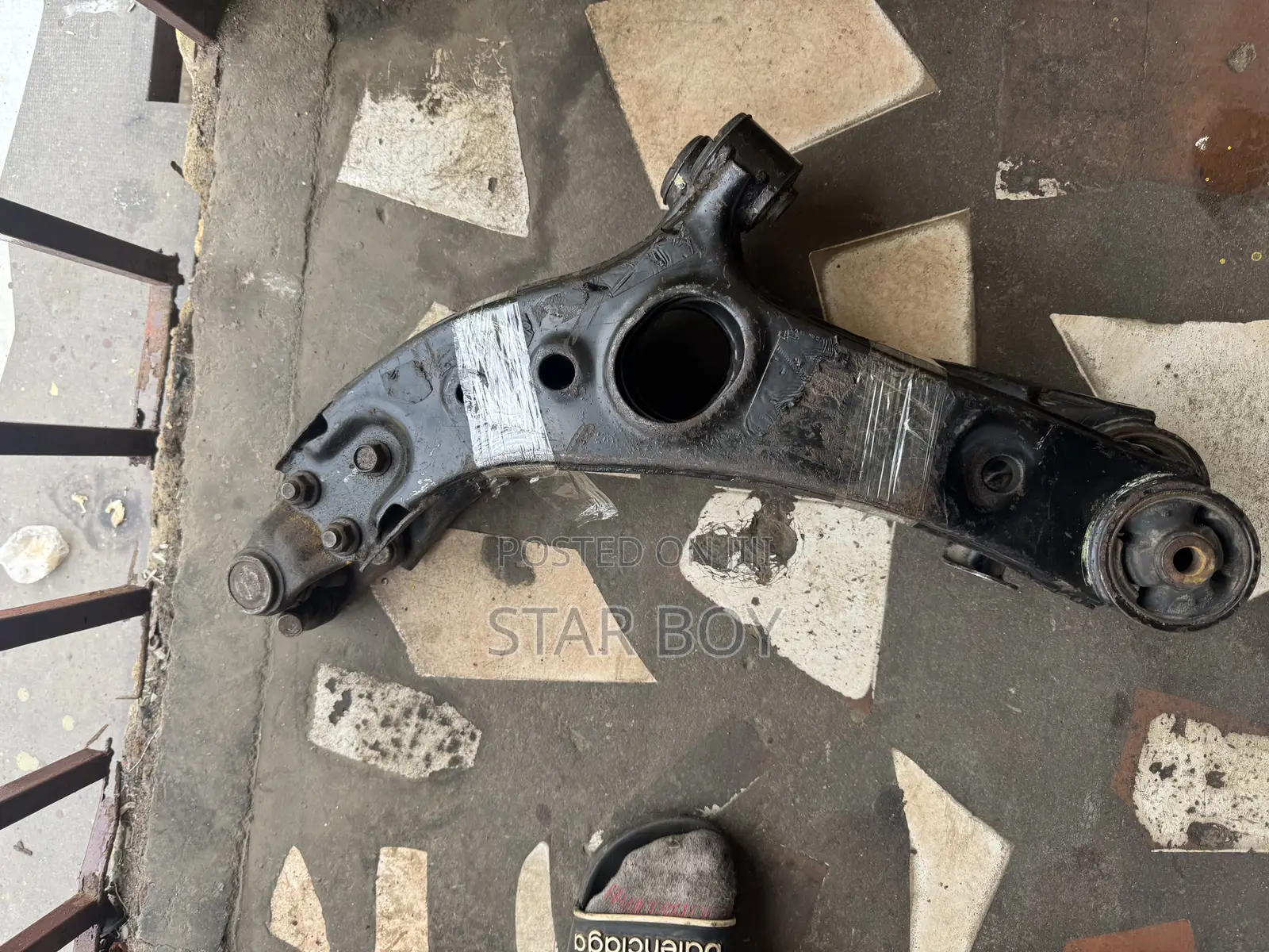Hyundai Santa Fe :2014 to 2017 Front Lower Arm