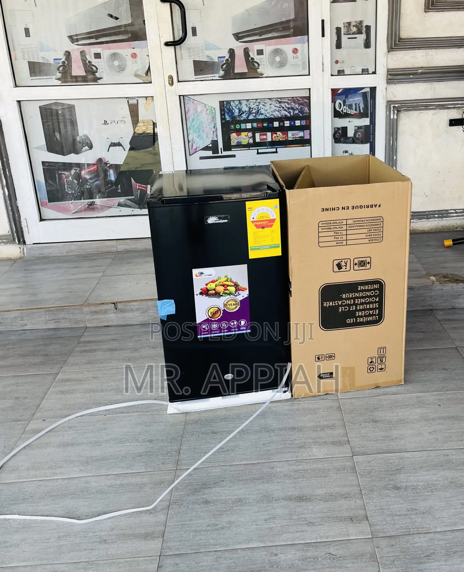 Single Door Table Top Electric Rainbow Refrigerator 