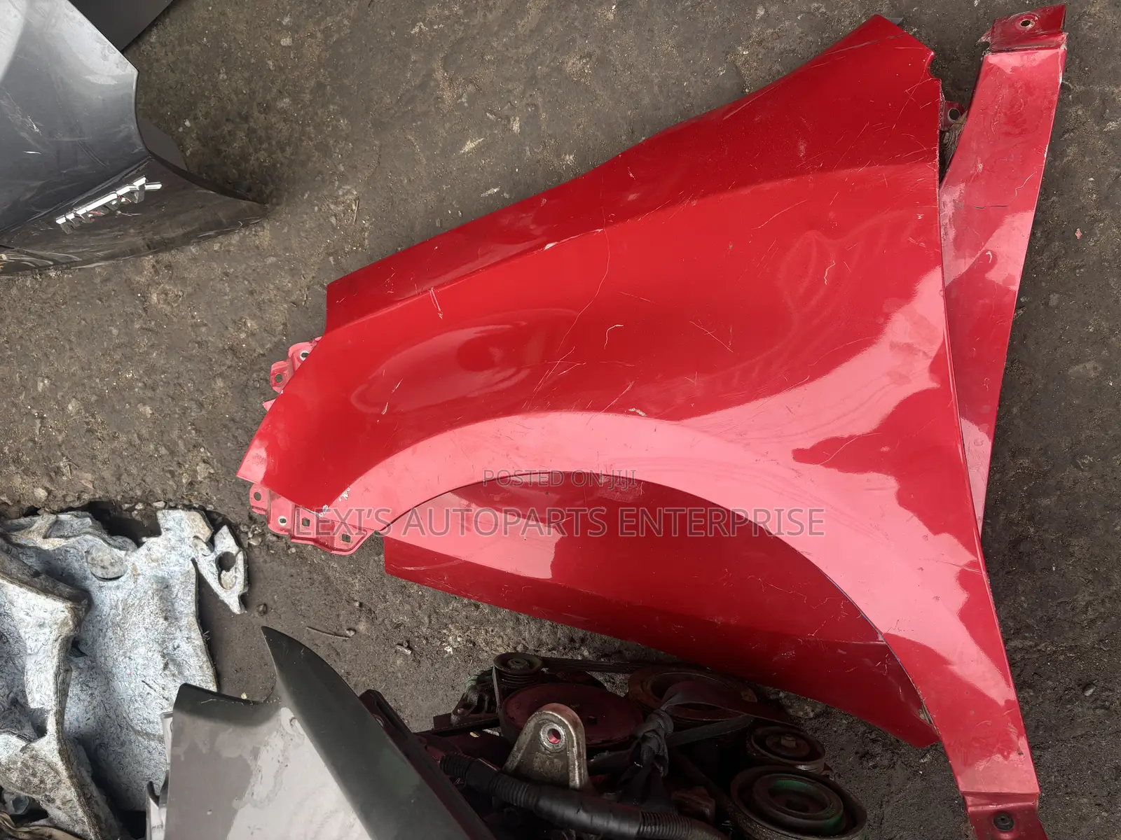 Pontiac Vibe 2009-2011 Bonnet / Hood