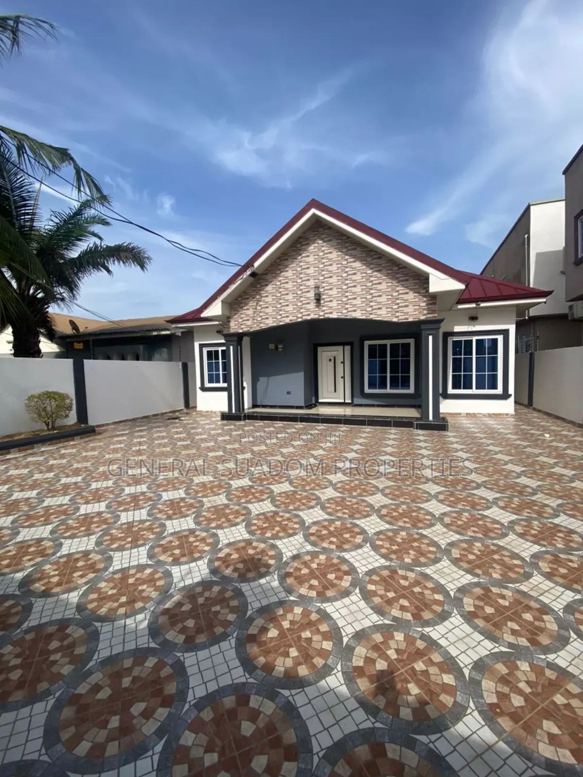 3bdrm House in Suadom Property, Baatsona Total for sale