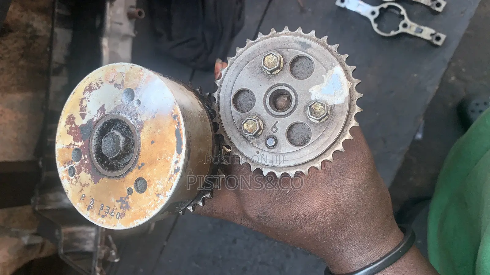 Toyota Vitz 4 Plugs Camshaft