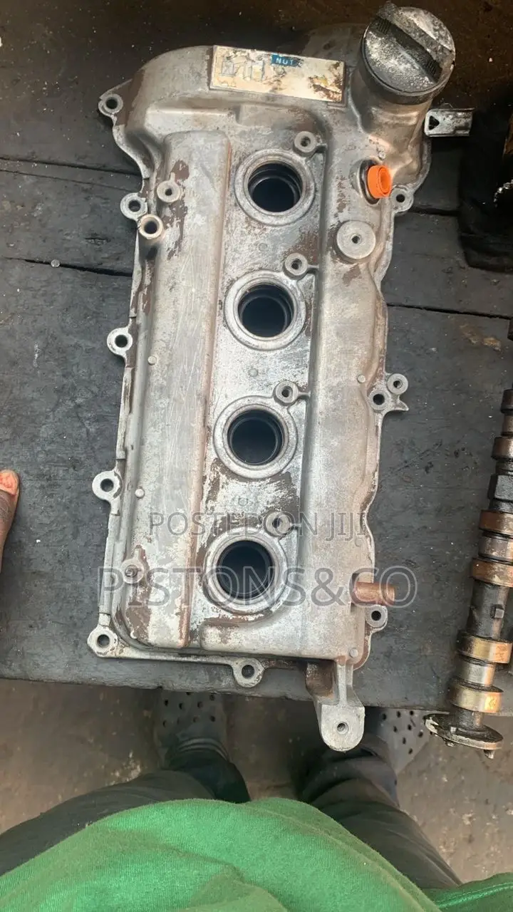 Toyota Vitz 4 Plugs Valves Cover