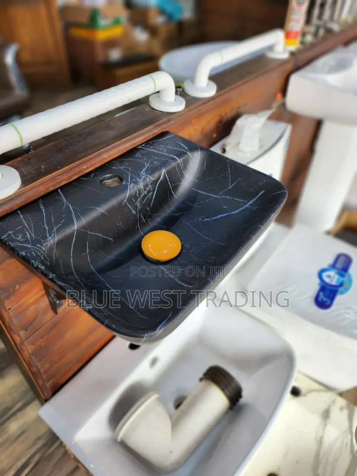 Marble Wall Hung Basin _ Black Wall Hung Basin