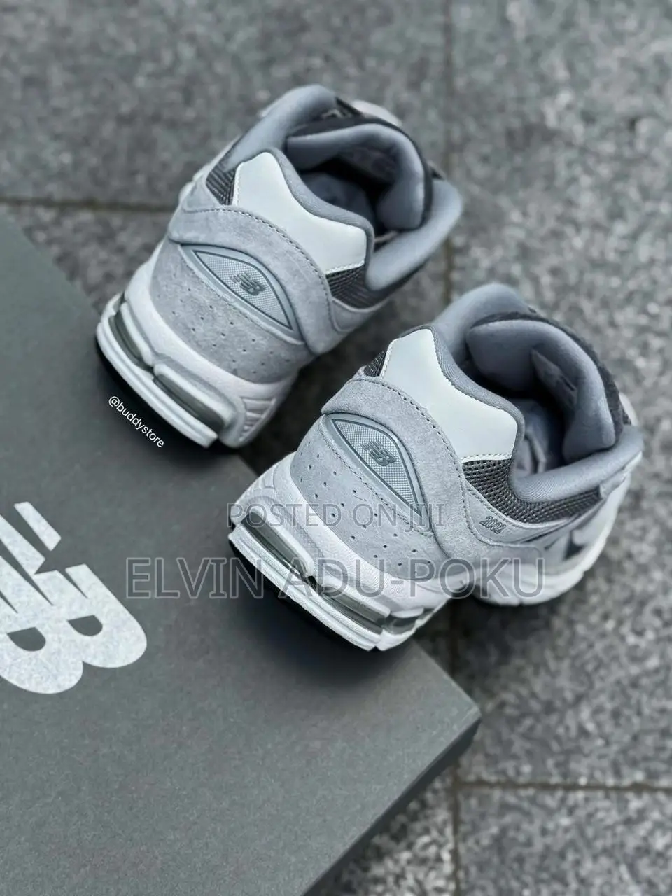 New Balance 2002r "Grey" Sneakers