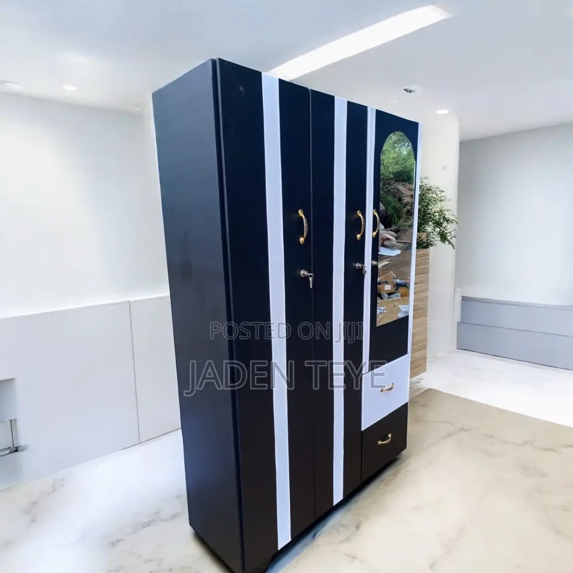 Design 2 in Wardrobe (Free Delivery)