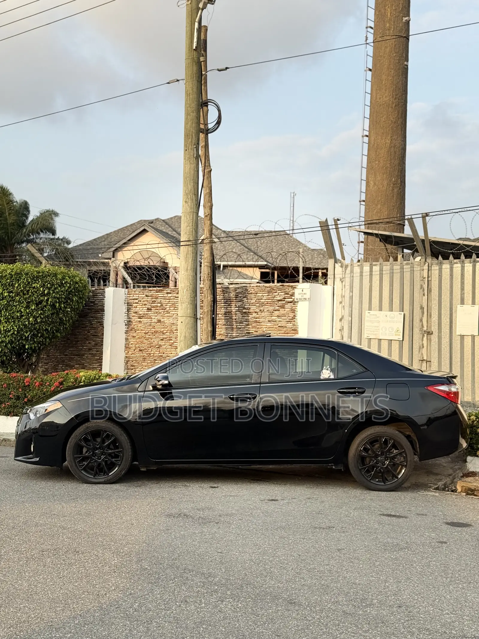 Toyota Corolla S w/Special Edition Pkg (1.8L 4cyl CVT) 2016 Black