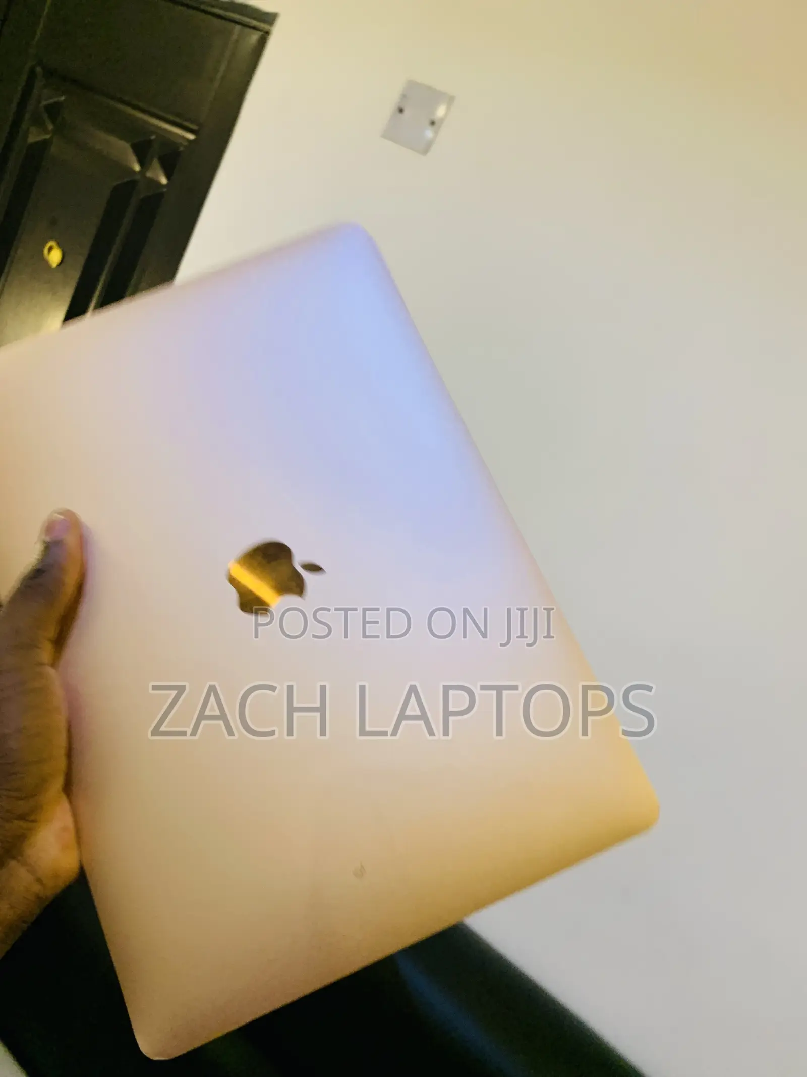 Laptop Apple MacBook 2017 16GB Intel Core I5 SSD 512GB