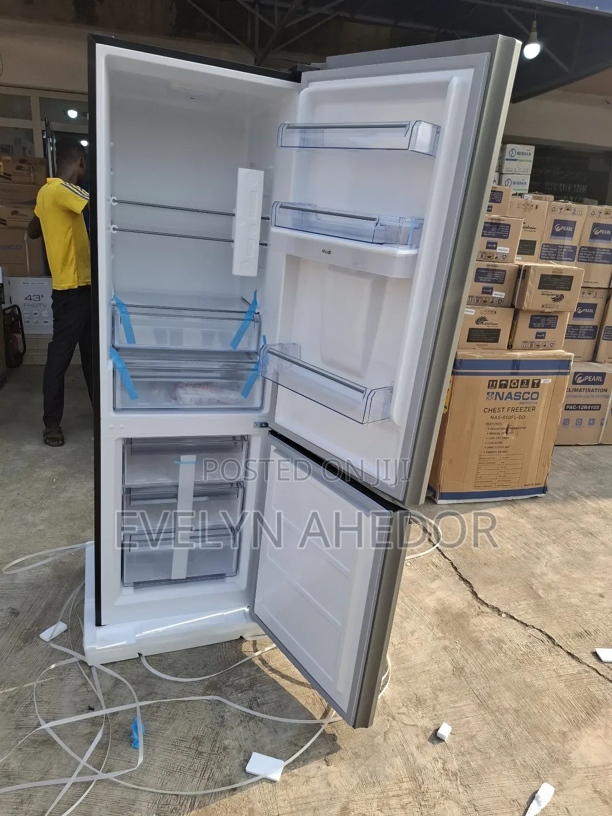 Black Mirror Pearl Bottom Fridge 309 Litres Available