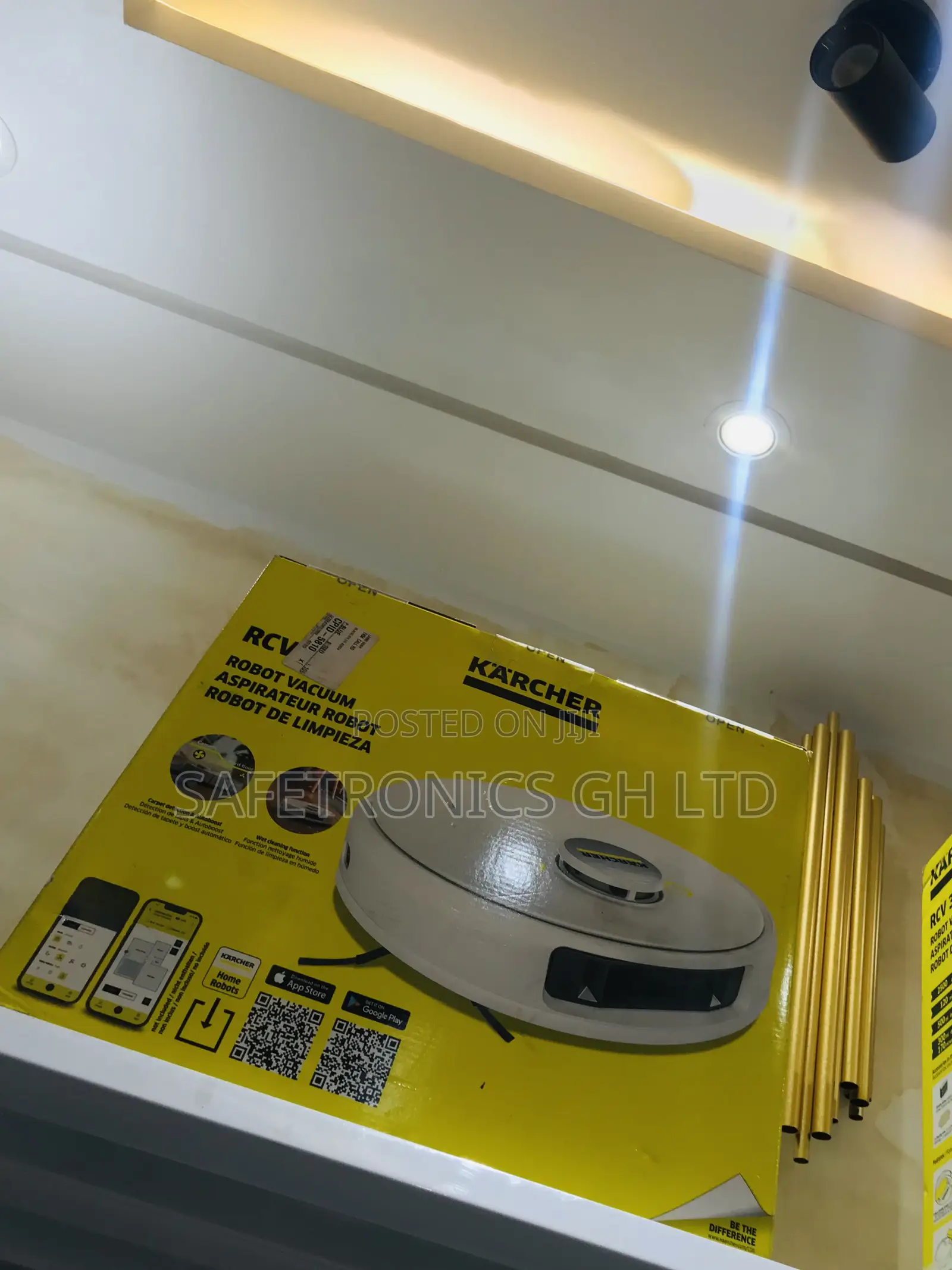 Try Ultraclean RCV 3 Vacuum Cleaner Karcher White