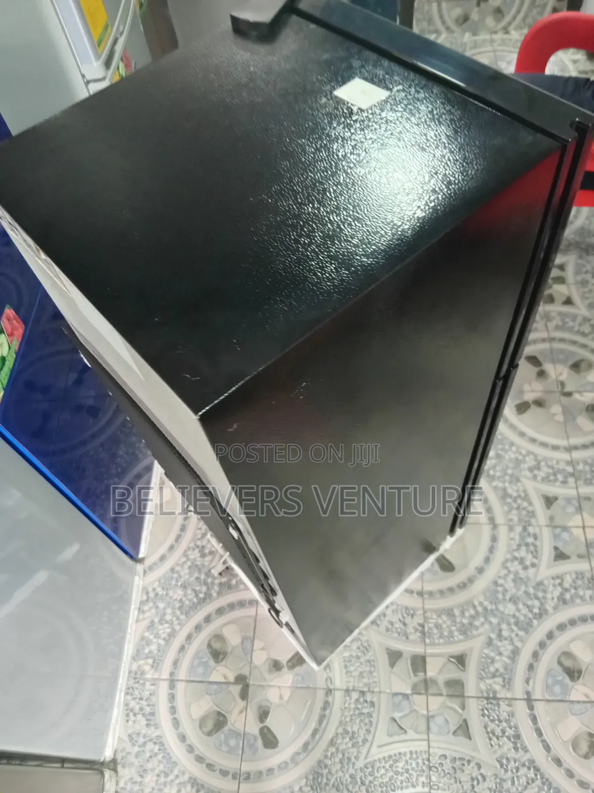 Black 108liters Westpool Fridge Wp-128a Top Freezer Fridge