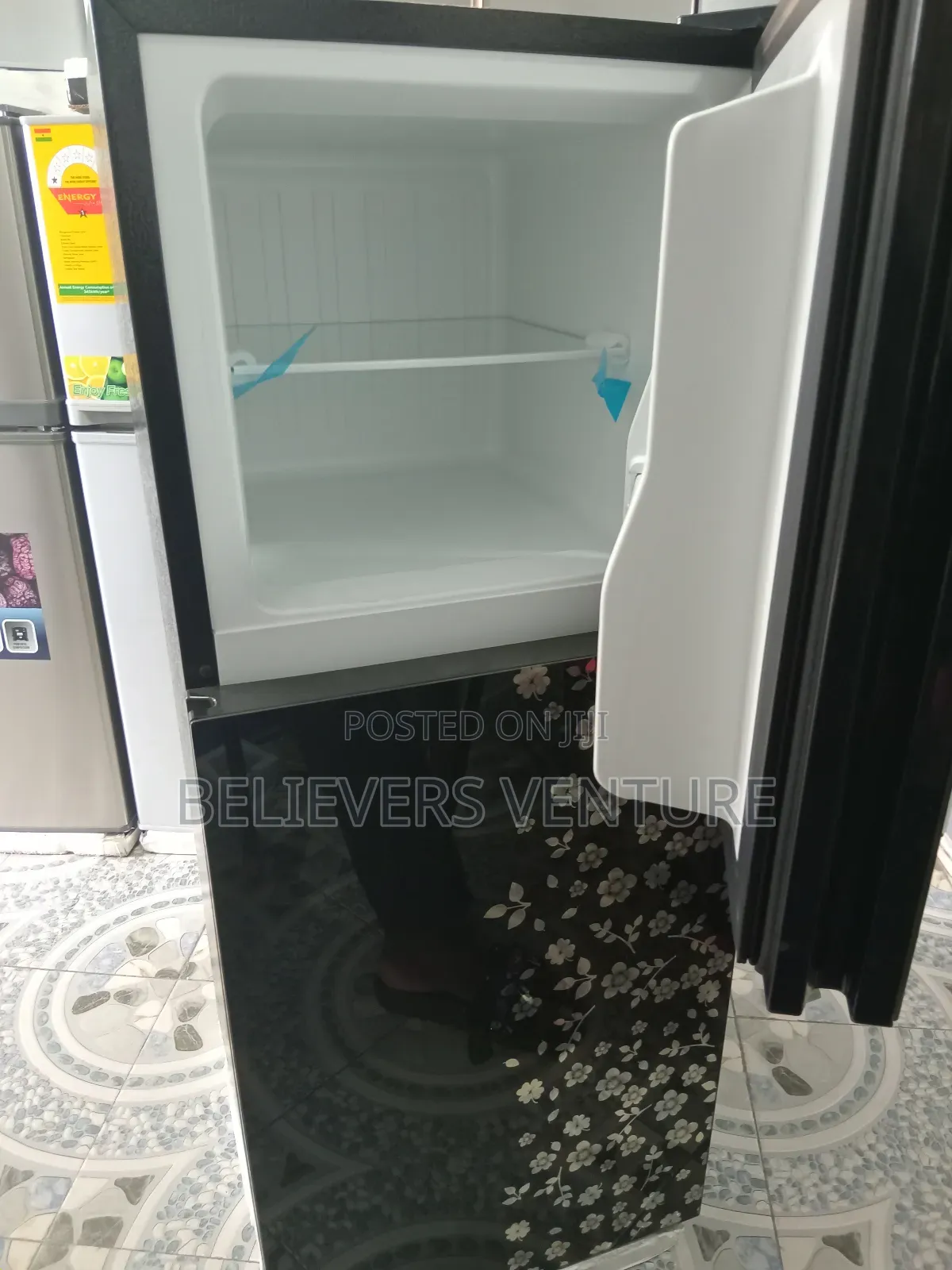 Top Freezer Wp-128a Fridge Westpool Black Fridge Freeze