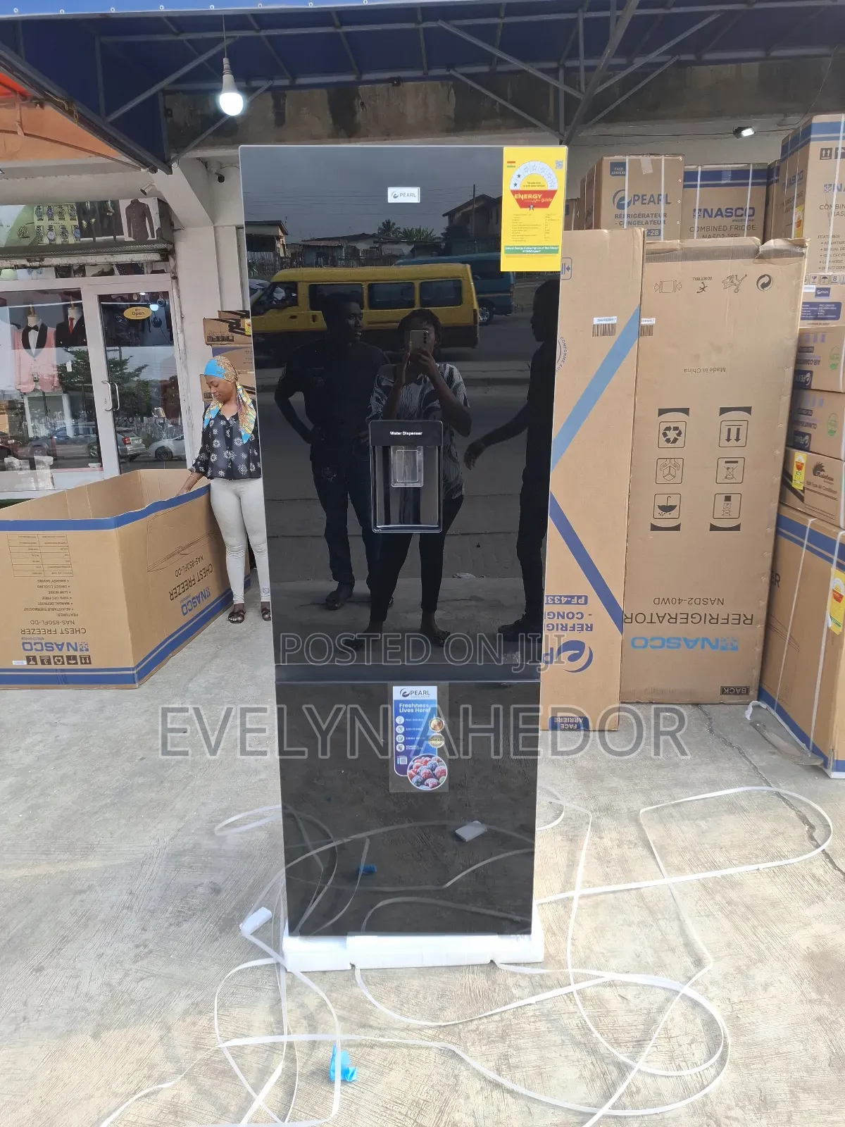 Pearl Baby Cute Bottom Fridge 309 Litres