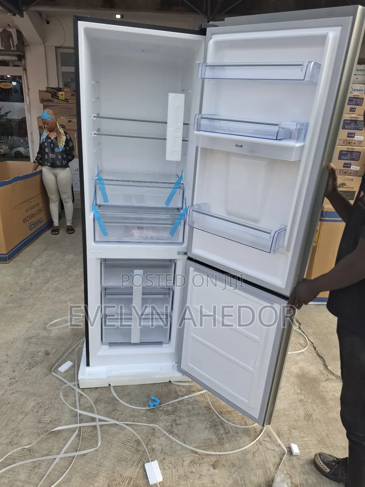 Pearl Baby Cute Bottom Fridge 309 Litres