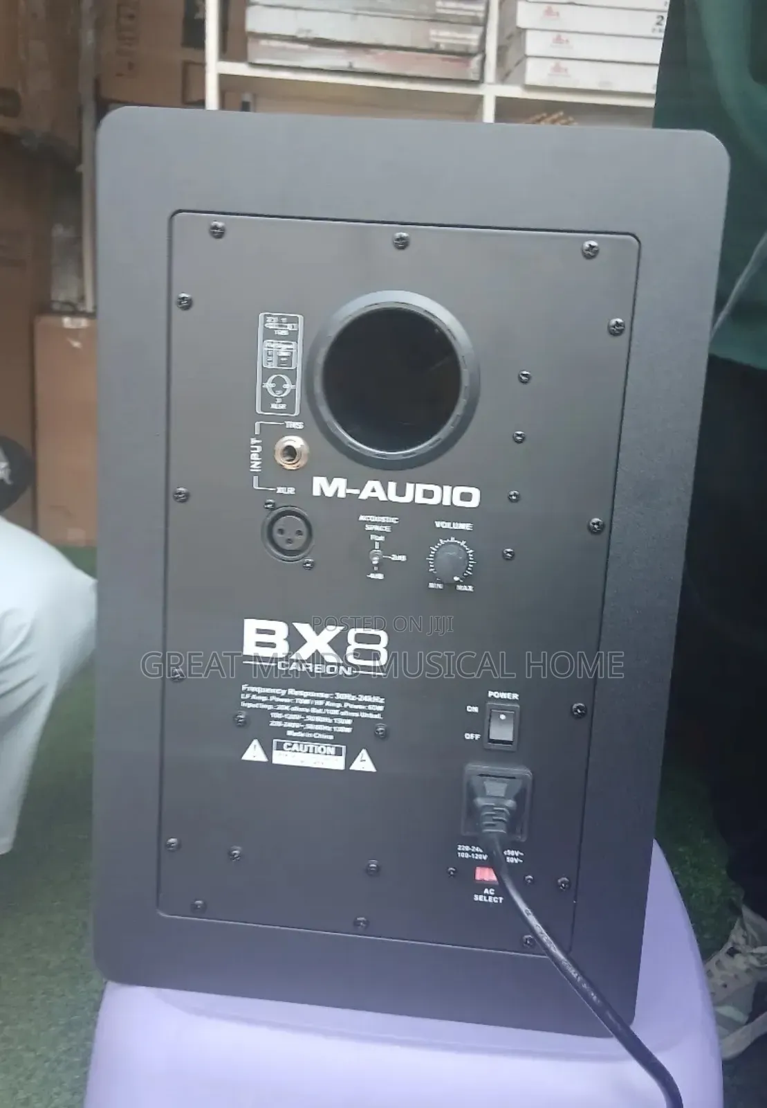 M-Audio Bx8