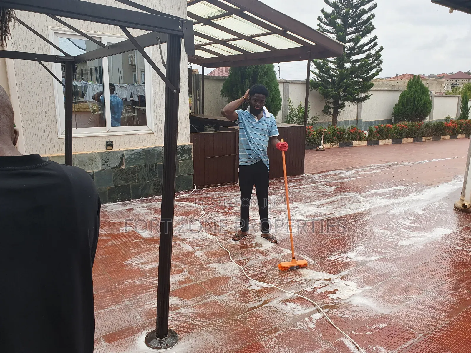 Power Wash Cleaning With Cleantex