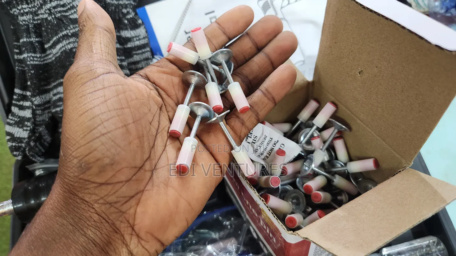 Explosive Fastening Nail Gun