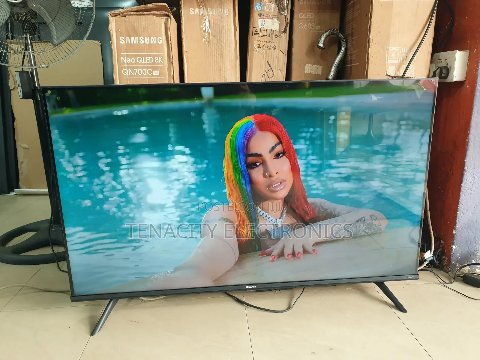 43"Hisense Uhd HDR Edgeless Smart Satellite Tv