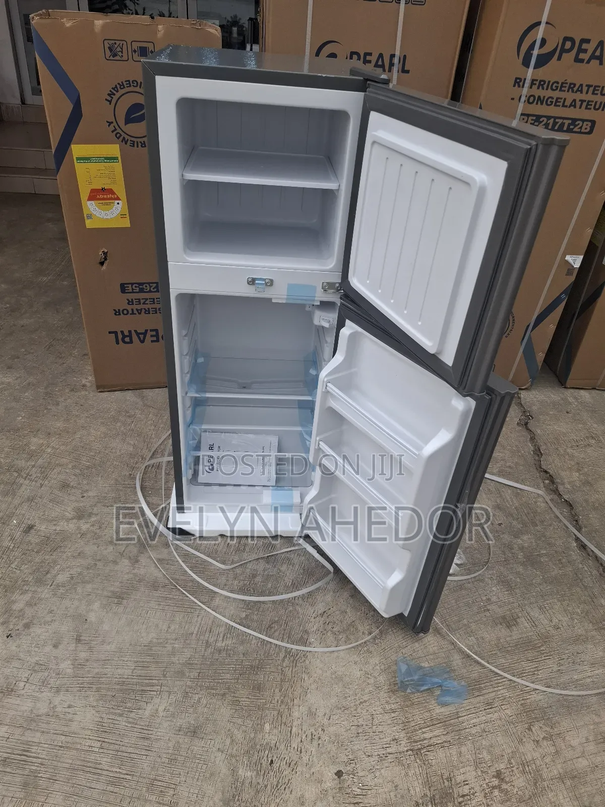Quality Pearl Table Top Double Door With Top Freezer 80ltrs
