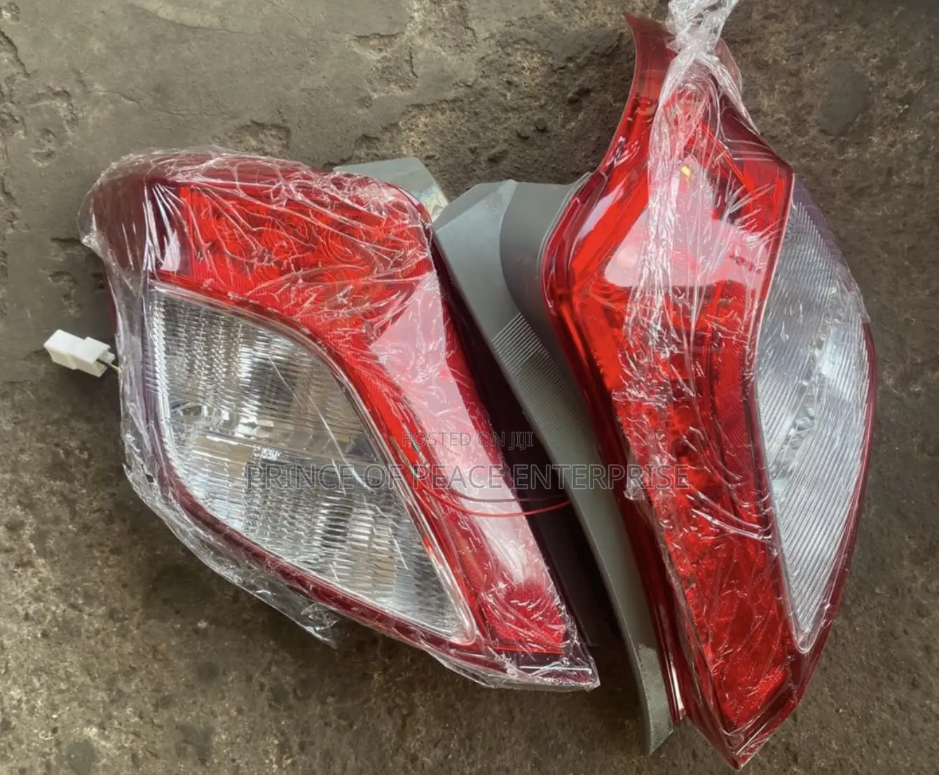 Toyota Vitz 2012 2013 2014 Normal Bulb Taillight