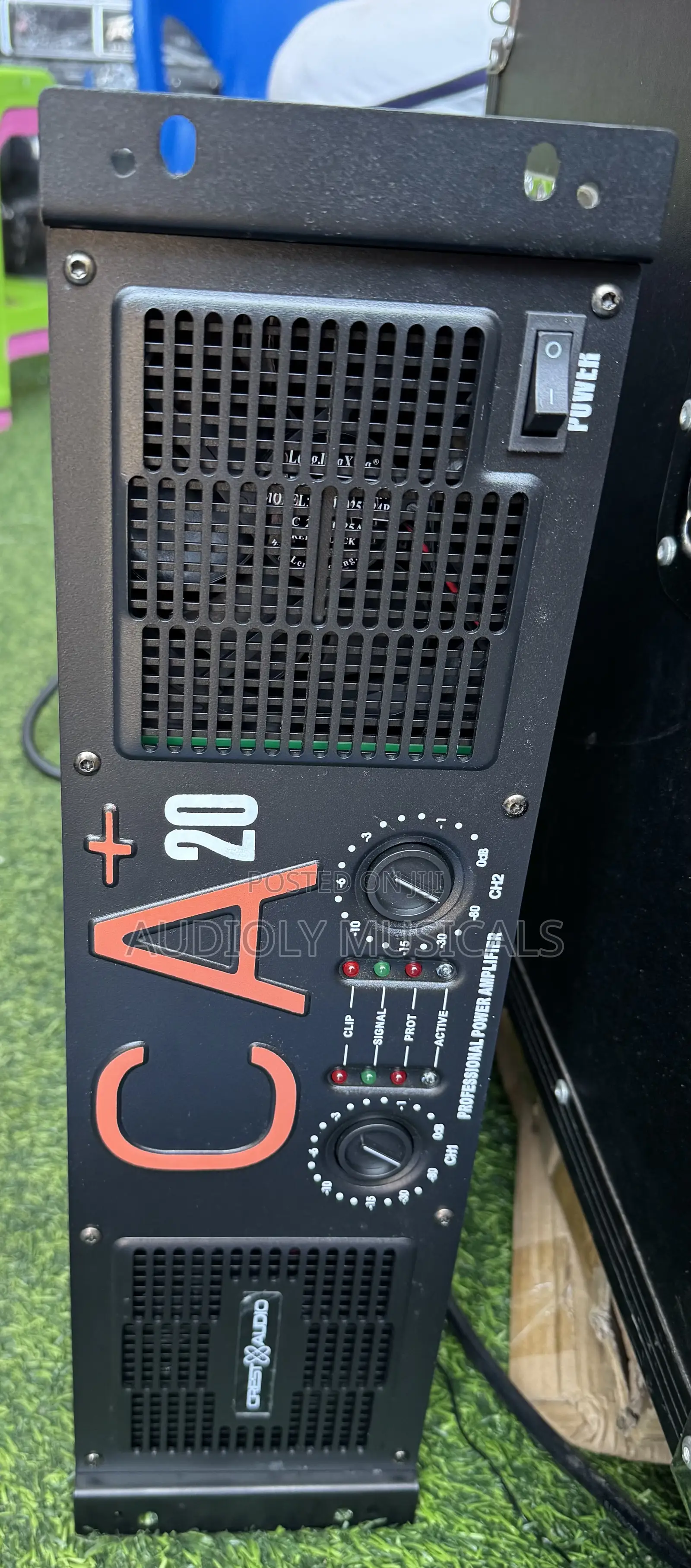 Bass Amplifier/Crest Audio Ca 20-+